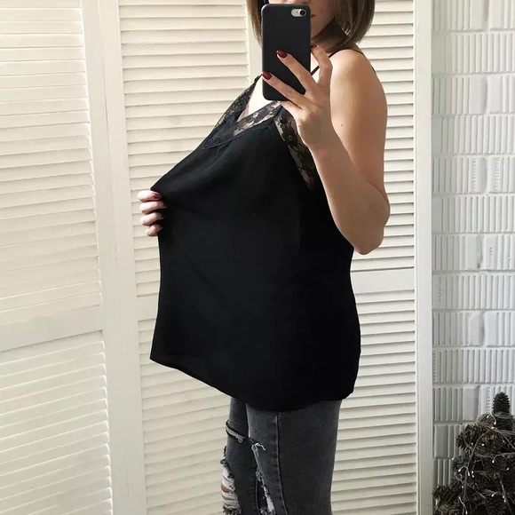 “Money Moves” - Picture 6 of 7